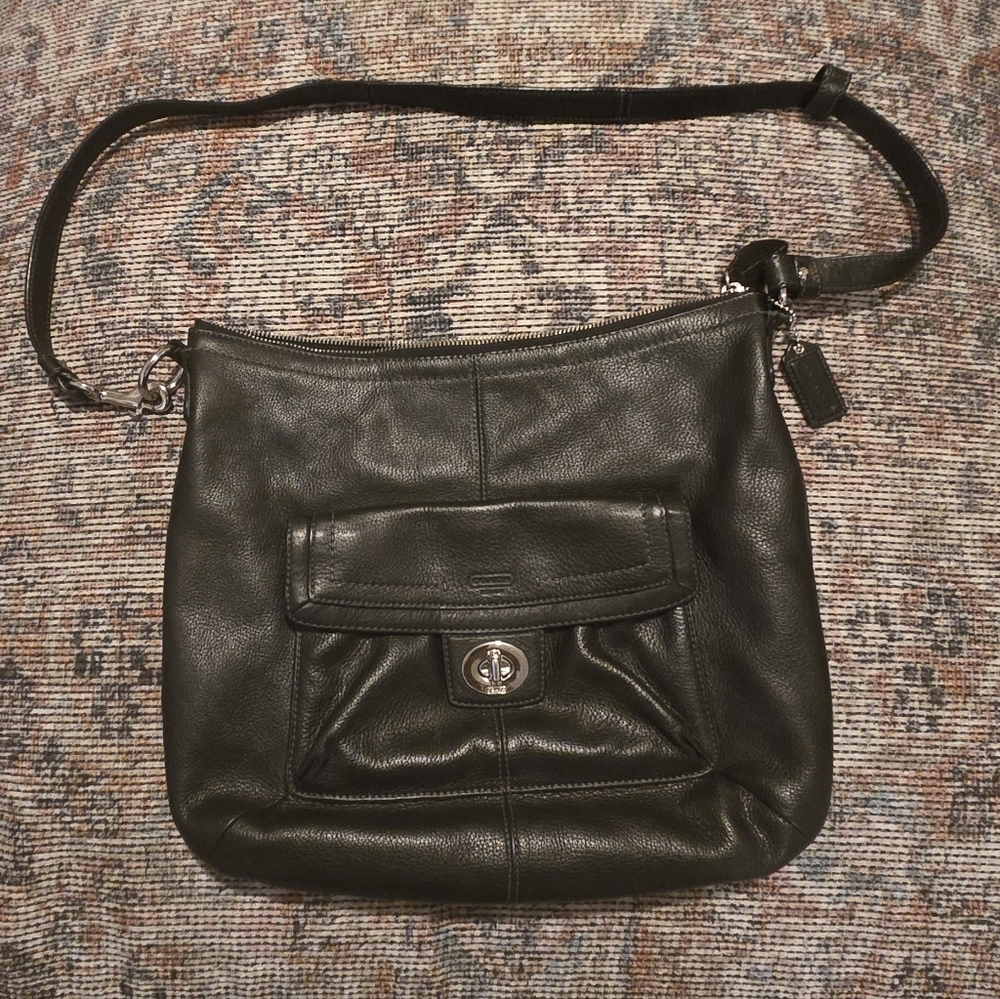 Coach Vintage Black Leather Shoulder Bag